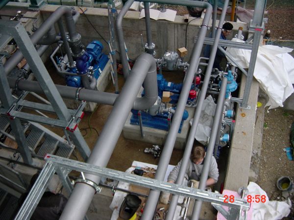 Verrohrung Tanklager für Öle / Diesel Produktionshalle Fahrzeugbau