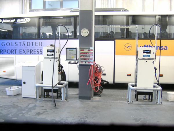 AdBlue-Zapfsäule im Gebäude