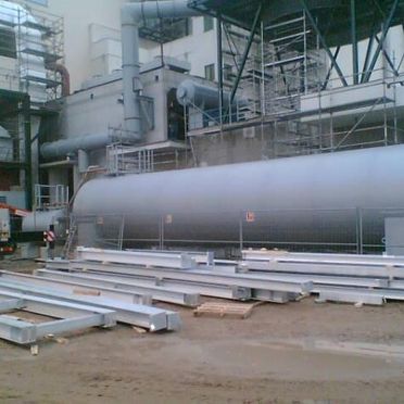 Tanklager für Heizölversorgung Biomasse-Heizkraftwerk mit Diesel-Tankstelle