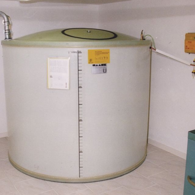 InHaus Lagerung - GFK Tank für die sichere Lagerung von flüssigen Medien